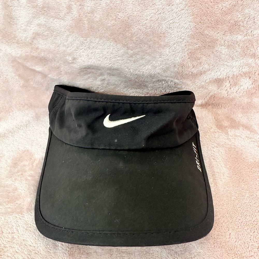 Nike Featherlight Black Visor